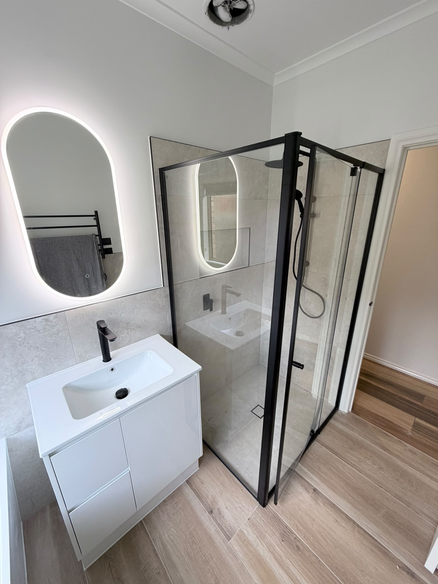Bathroom renovation services Hoppers Crossing